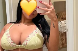 Hola soy una hermosa latina di... - Image 3