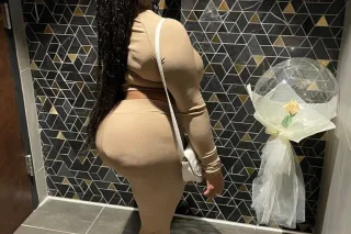 cum see me papi 😘 outcalls 💋 - Image 8