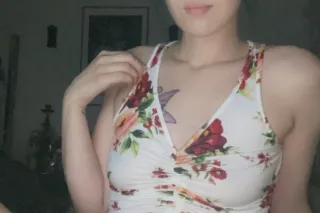 Splish Splash 🤤🍆 Content Too 💦... - Image 1