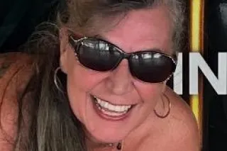 DDD MILF and DD TS duo here to please and tease with a unique experience. - Image 7