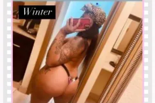 only in town for one more night - Image 8