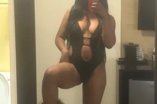 ✨Exotic Ebony Babe Available Now✨ - Image 3